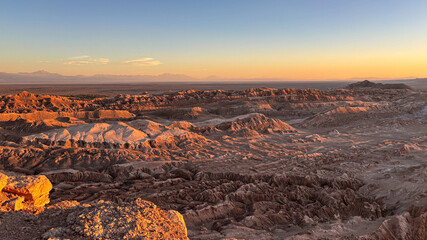 Paisagens Surreais do Valle de la Luna no Deserto do Atacama