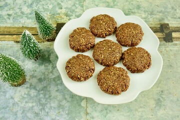 Molasses ginger almond Christmas cookies