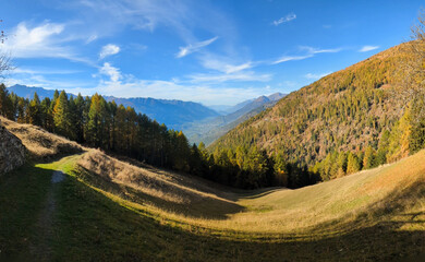 Obraz premium autumn in the mountains