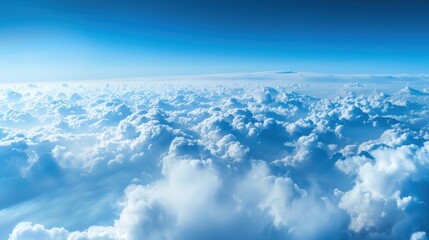 Fototapeta premium The sky is filled with clouds and the sun is shining brightly