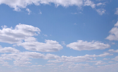Obraz premium Blue sky with light blue clouds