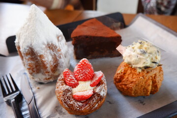 muffins with chocolate