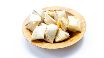 Wajik kletik is a cake originating from Blitar. Wajik kletik is made from sticky rice, coconut milk, and brown sugar. This food is wrapped using corn husks or klobot.