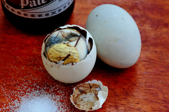 Balut ( fertilized duck egg ).