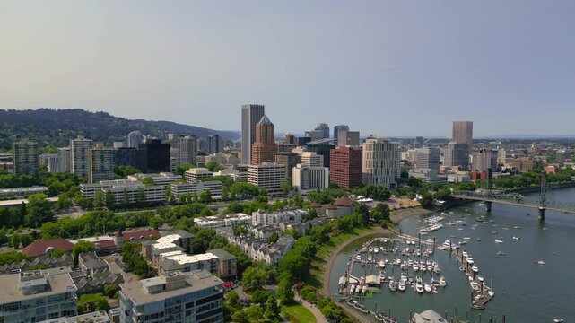 Panoramic view of Portland, Oregon skyline, 26th most populous city in USA.