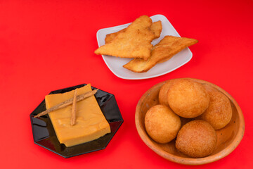 Custard, flakes and fritter. Colombian Christmas gastronomy