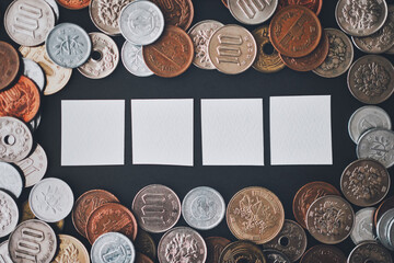 4つの空白と日本の硬貨