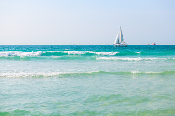 Obraz premium Beautiful beach with turquoise clear water. Dubai, United Arab Emirates.