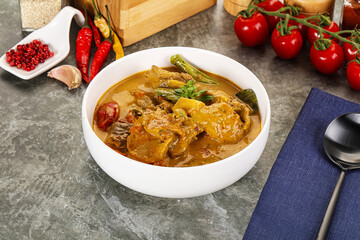 Yellow THai curry with beef