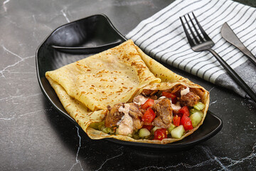 Pancake with chicken and vegetables