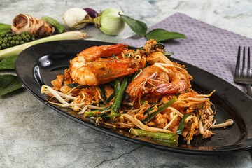 Pad Thai - noodle with prawn