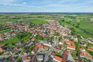 Gablingen in Schwaben am Rand des Naturparks Ausgburg - Westliche Wälder von oben