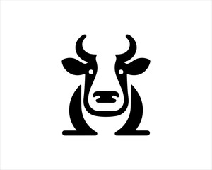 Cow head logo vector. Animal farm. Cow icon vector illustration.