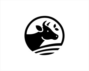 Cow head logo vector. Animal farm. Cow icon vector illustration.