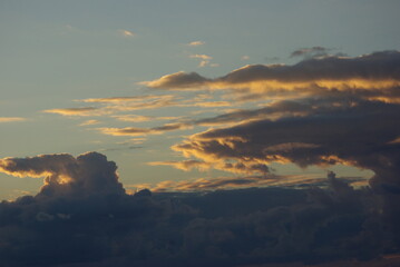 The crimson clouds at sunset. (Sinop/Türkiye)