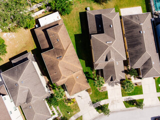 check house roof using drone 