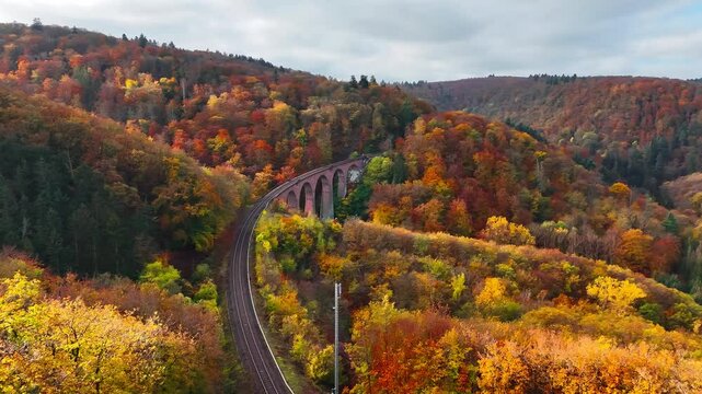 girl, red cloak, hood, eltz castle, german castles, middle ages, travel, tourism, autumn, castle, eltz, europe, germany, burg, mountain, german, medieval, moselle, moody, historic, fog, wierschem, mis