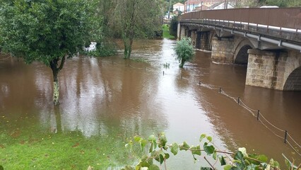 Inundación del río Tambre a su paso por Sigüeiro Galicia
