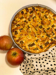 homemade apple pie