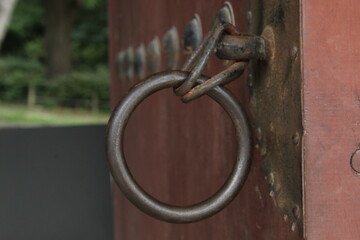 Cerros de una puerta en Corea del sur.