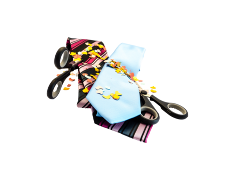 Konfetti auf Krawatten mit Scheren Weiberfasching Weiberfastnacht