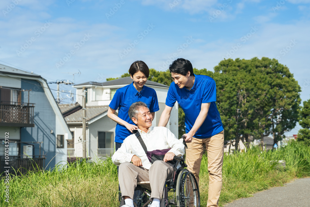 Poster 車いす、介護、介護士、デイサービス、ヘルパー、高齢者、シニア、お年寄り、サポート、支援、外出、屋外、レク、男性、女性、日本人、新緑、自然、公園、住宅街、笑顔、ポジティブ、応援、会話、励ます、青空、コピースペース、ボランティア、フレイル、サルコペニア、健康、ヘルスケア、障害、障がい者、散歩、老人ホーム、しせる、ウェルネス、福祉、デイケア、介護福祉士、資格、談笑、リハビリ、ホームヘルパー、ライフスタイ