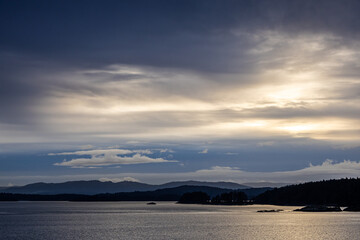 Fototapeta premium Scenic View of Gulf Islands at Sunset in British Columbia