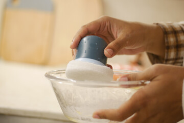 An Extremely Effective Cleaning Tool Specifically Designed for Kitchen Utensils and Bowls