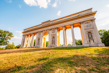 Obraz premium Colonnade on Homole hill (Rajstne) near Valtice castle in South Moravia near border with austria