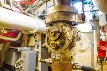 スラバヤにある旧ソ連の潜水艦の内部