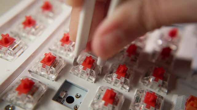 Pulling switches out of keyboard plate