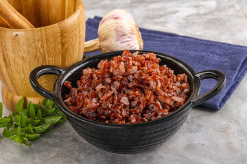 Red steamed rubine rice garnish