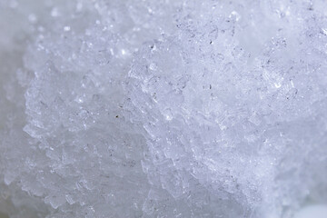 細かく砕いた氷の粒