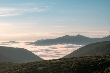 夏山の風景