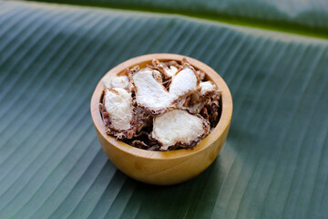 Kaempferia galanga rhizome, Dried herb slices