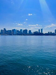 Obraz premium City View by the Waterfront