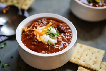 Homemade Beef Chilli served with saltine crackers