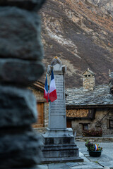 Monuments aux morts de la guerre de 14-18 à Bonneval sur Arc