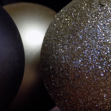 gliter gold and silver balls