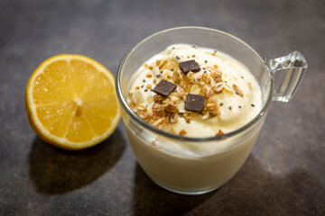 MOUSSE DE LIMÓN CREMA DE LIMÓN CON CHOCOLATE