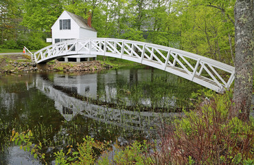 Side view at Somesville Bridge, Maine