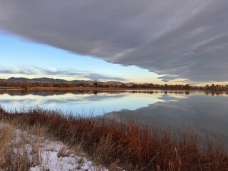 Obraz premium CLoudy morning at Crown Hill Park, Wheatridge, CO