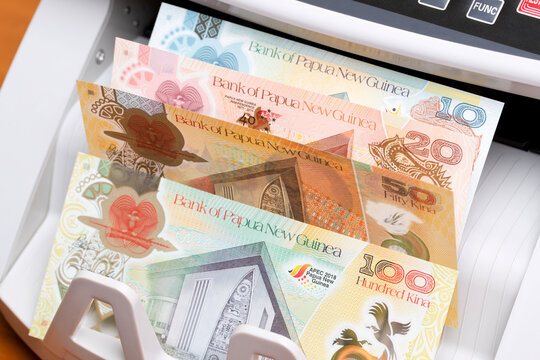Papua New Guinean kina in the counting machine