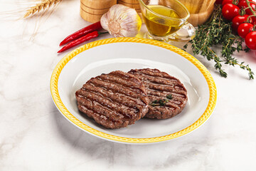 Grilled beef cutlet for burger