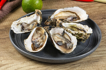 Raw fresh wild oyster dish