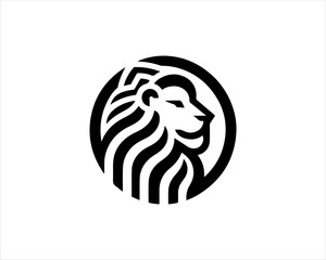 Lion head logo icon vector. Silhouette simple. Flat style lion. Lion face logo design template. Vector illustration Animal Logotype concept. 