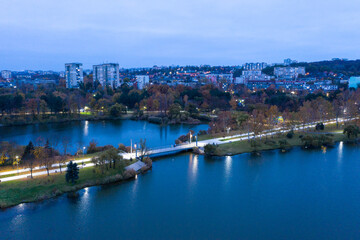 Obraz premium Bridge in the middle of Chisinau nature
