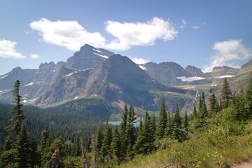 Obraz premium Lake Josephine from the trail to Grinnell glacier, Glacier national park, Montana, USA.