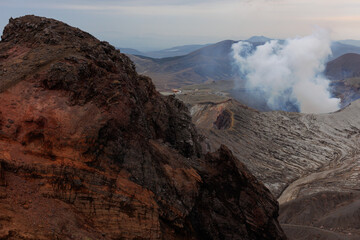 ４月を迎える阿蘇山の風景