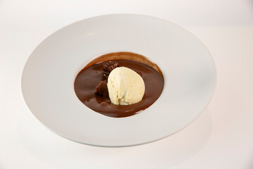 postre helado con chocolate-01